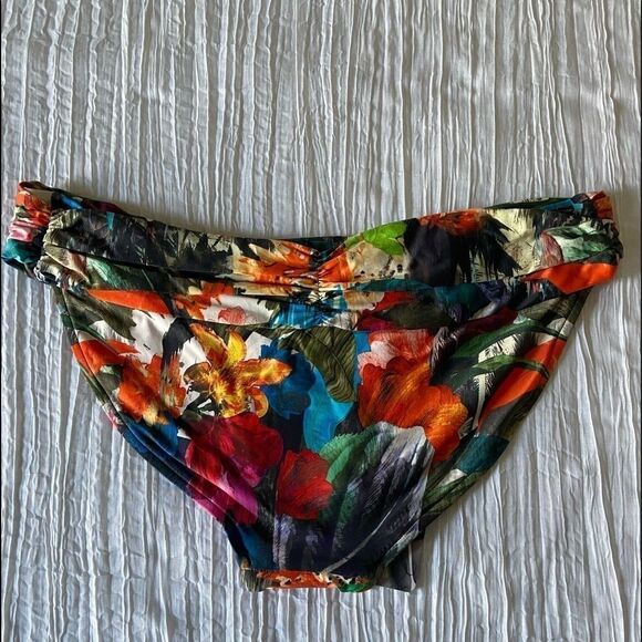 NWT Isola  Hipster Ruched Bikini Bottoms - Picture 2 of 4